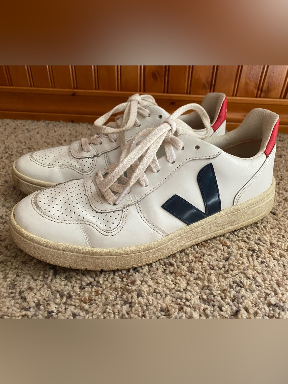 Sustainable Brand Veja V-10 Leather Sneakers Shoes Womens 8 in Colorblock